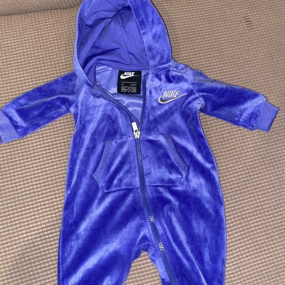 Nike boys onesie and hoodie, 3mo
